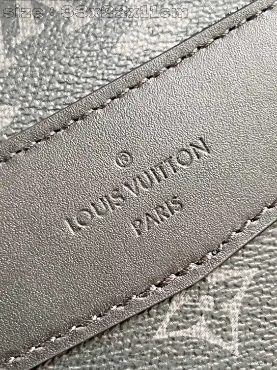 WIS Voyager VUITTON LOUIS Messenger PM-33*22.5*11CM 0704